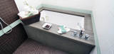 modern_bathrooms_green3-concretesurround-soakingtub